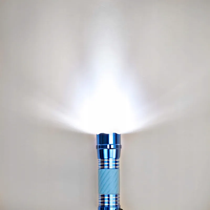 EVERBRITE Mini LED Zaklamp 4-delig Klassiek Camping — foto 8