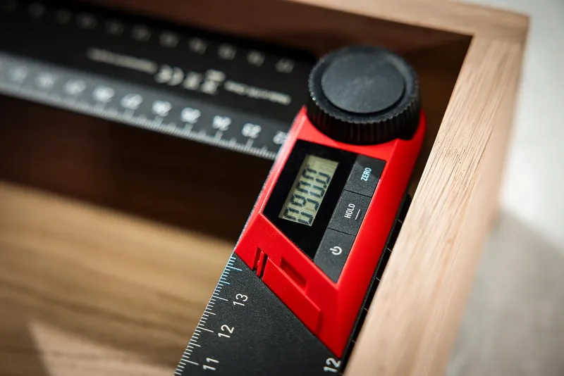 SOLA Digitale Gradenboog 200mm LCD Hout Metaal — foto 4