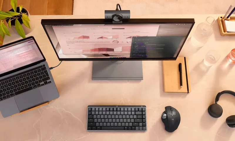 LOGITECH MX Brio 4K Ultra HD Webcam USB-C Ruisonderdrukking — foto 14