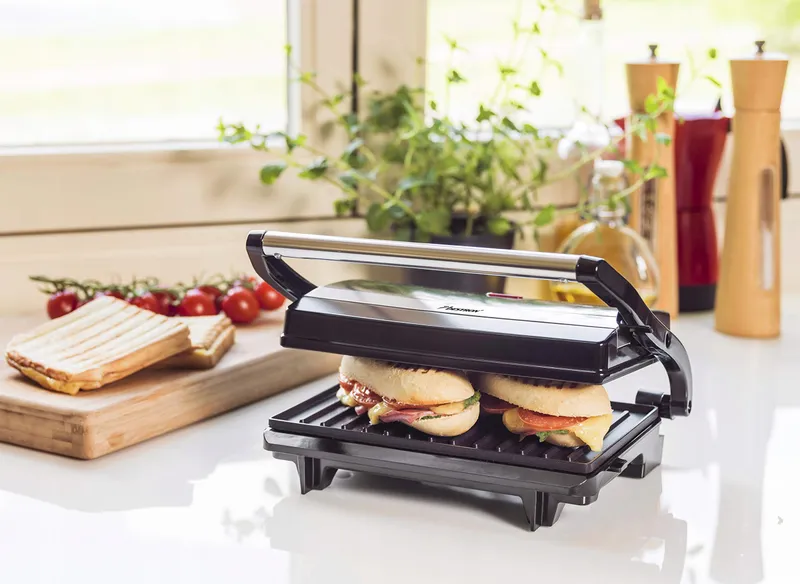 BESTRON Contactgrill 700W Antiaanbaklaag Zwart — foto 6