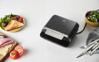 RUSSELL HOBBS Tosti-apparaat Antiaanbaklaag Makkelijk Schoonmaken — miniatuur 1