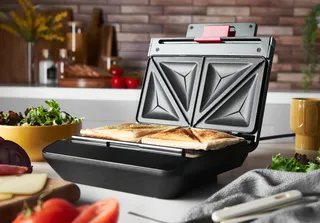 RUSSELL HOBBS Tosti-apparaat Antiaanbaklaag Makkelijk Schoonmaken — miniatuur 3