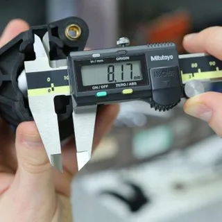 MITUTOYO 500-196-30 Digitale Elektronische Schuifmaat 150mm — miniatuur 1