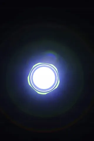 HABA 305348 LED Zaklamp Voor Kinderen SOS-functie — miniatuur 8