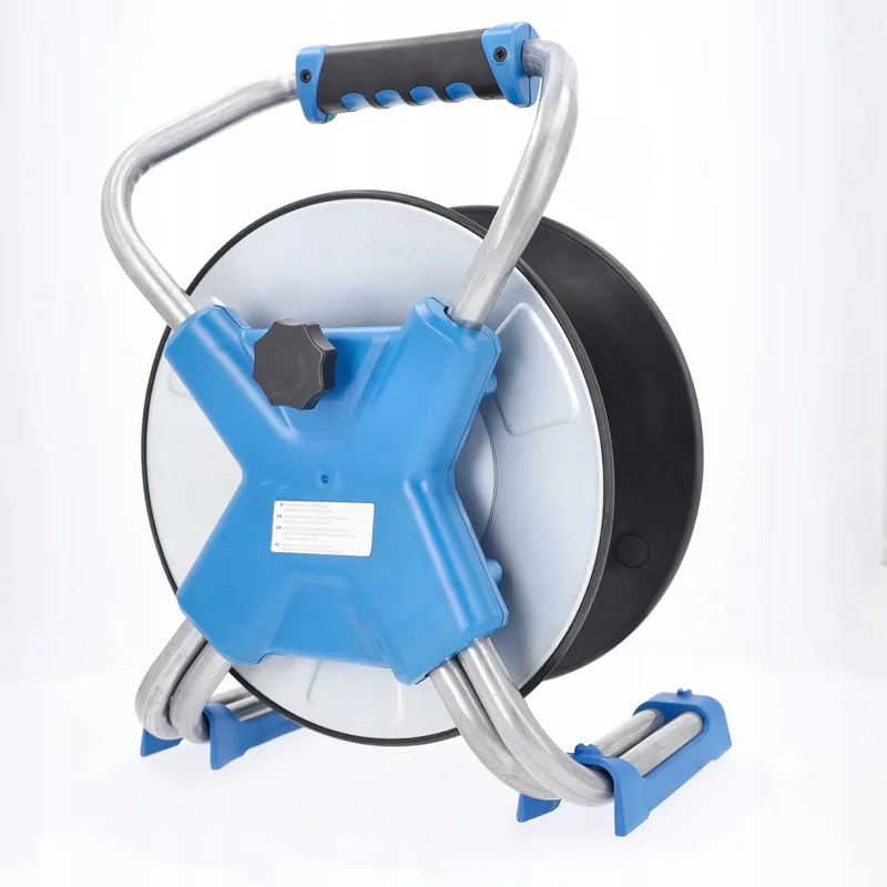 SCHWABE Xperts Kabelhaspel 50m 3 Stopcontacten USB IP44 Thermobeveiliging — foto 3