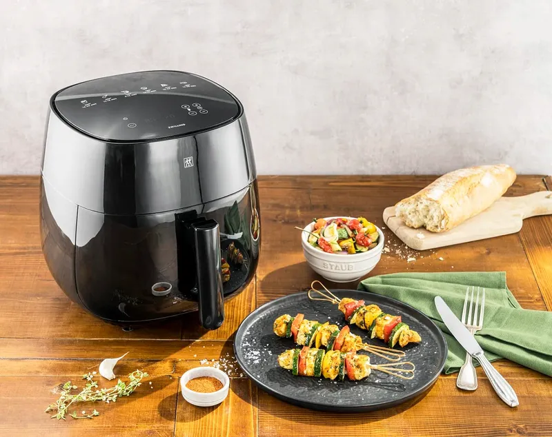 ZWILLING Air Fryer 4L 1400W 6 Programma's Receptenboek Zwart — foto 1