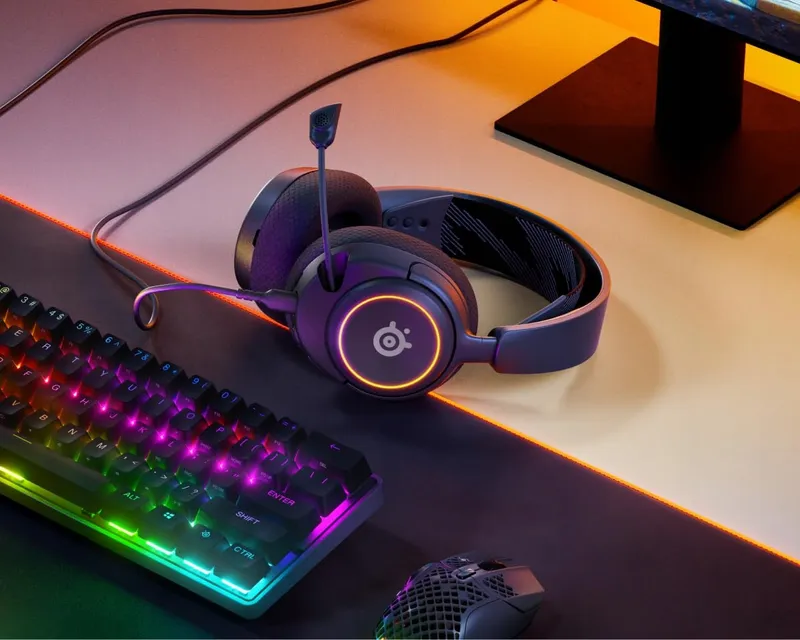 STEELSERIES Arctis Nova 3 Gaming Headset HiFi Surround RGB — foto 1