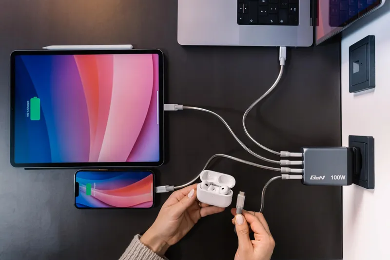 VERBATIM GaN Oplader 100W 4 Poorten USB-C Snelladen — foto 2