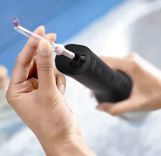 PHILIPS SONICARE Draadloze Monddouche Tanden en Tandvlees Zwart — miniatuur 2