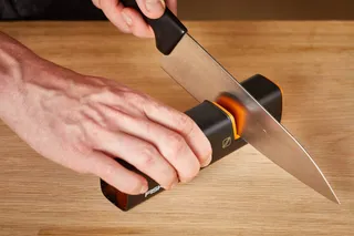 FISKARS Messenslijper Keukenmessen — miniatuur 6