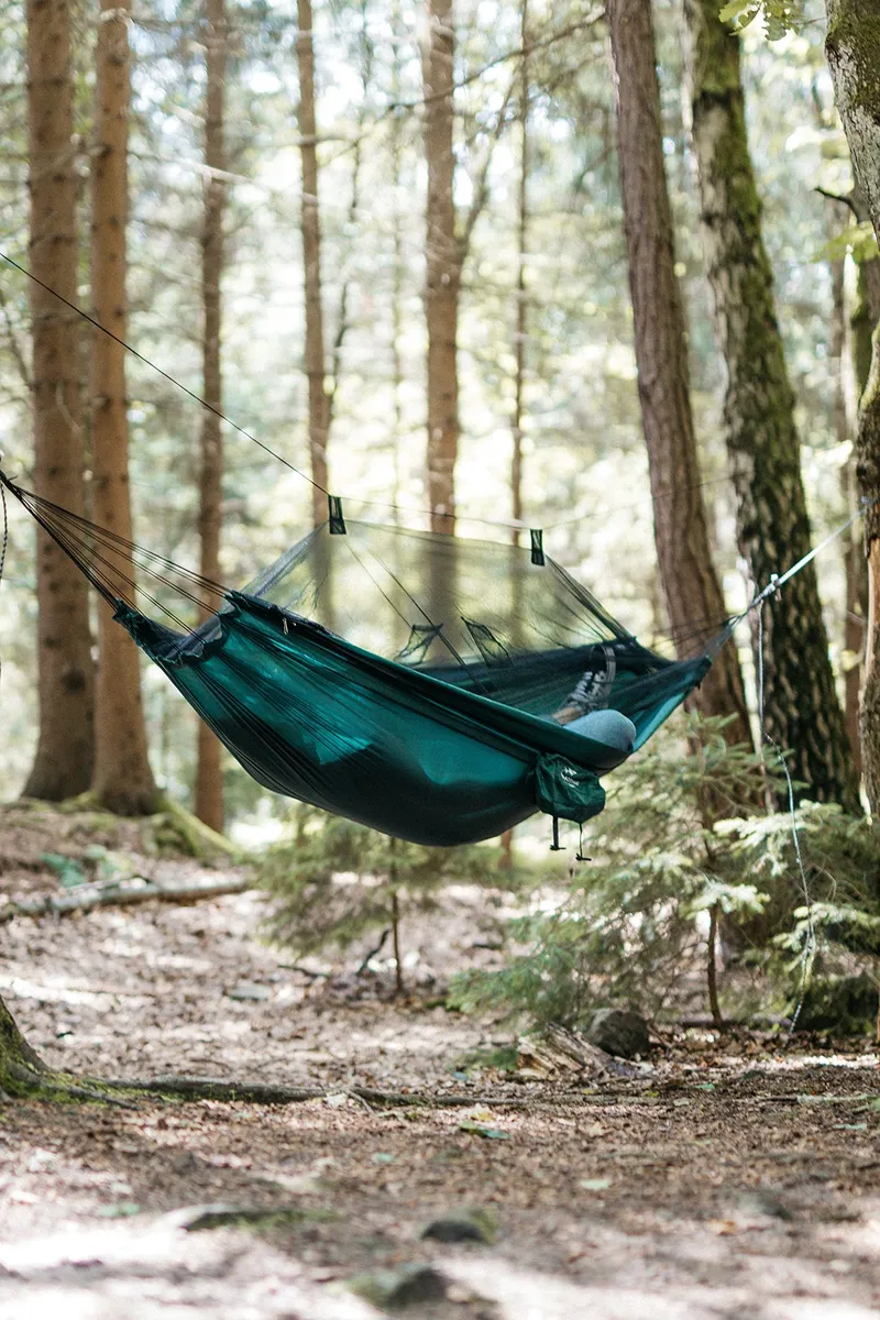 AMAZONAS Ultralichte Hangmat Moskito Traveller 220x140cm 150kg — foto 6