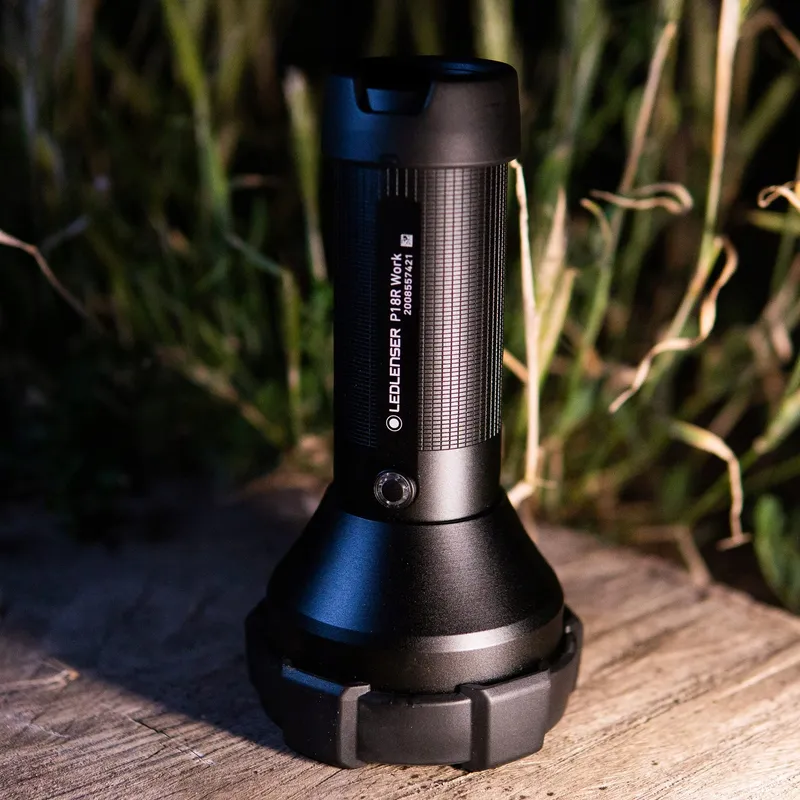 LEDLENSER P18R Work LED Zaklamp 4500 Lumen Oplaadbaar USB — foto 6