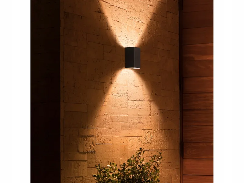 PHILIPS Hue Resonate LED Buitenlamp 16 Miljoen Kleuren App — foto 10