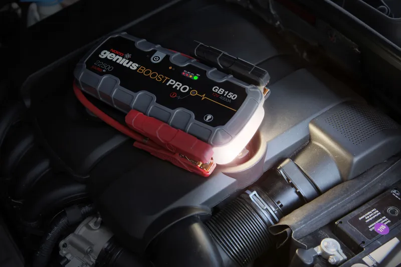 NOCO Boost GB150 3000A Starthulp Powerbank 12V 9L Benzine 7L Diesel — foto 15